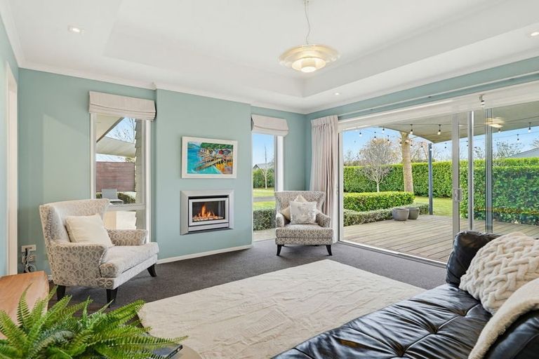 Photo of property in 35 Jacks Drive, West Melton, 7618