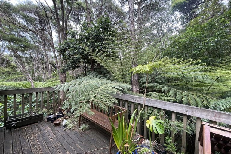 Photo of property in 65 Rimutaka Place, Titirangi, Auckland, 0604