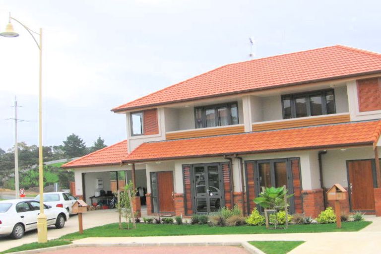 Photo of property in 13 Ashurst Lane, Greenhithe, Auckland, 0632