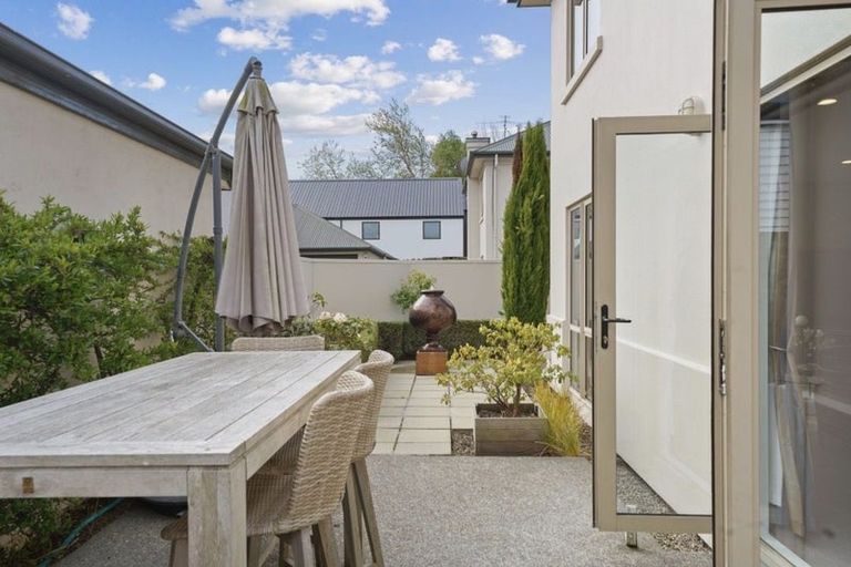 Photo of property in 21 Springfield Road, St Albans, Christchurch, 8014