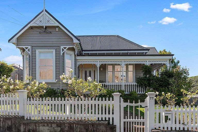Photo of property in 77 Hinemoa Street, Birkenhead, Auckland, 0626