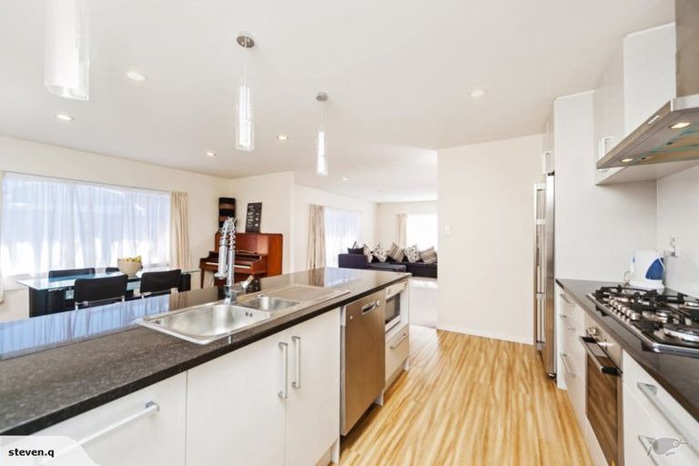 Photo of property in 106 Tiriwa Drive, Massey, Auckland, 0614