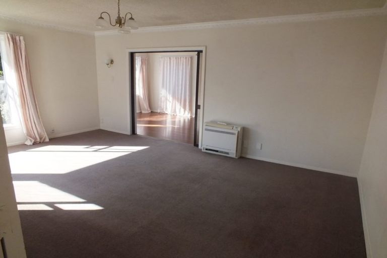 Photo of property in 19 Solway Avenue, Ilam, Christchurch, 8041