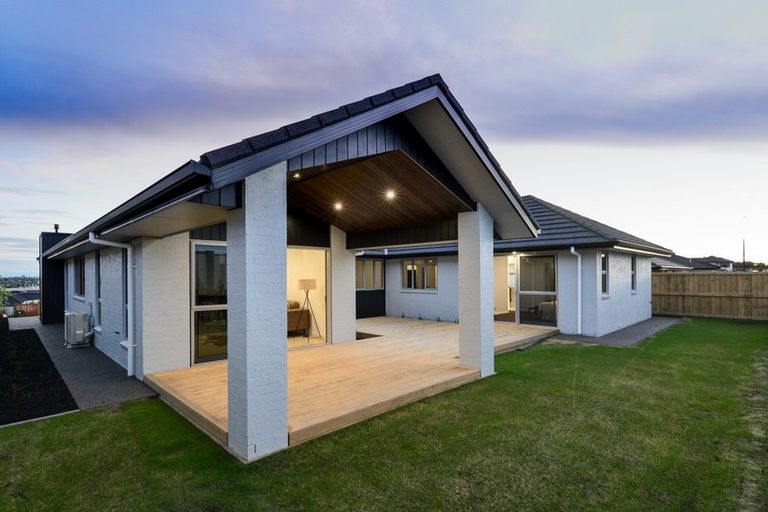 Photo of property in 5 Kapua Crescent, Rototuna North, Hamilton, 3210