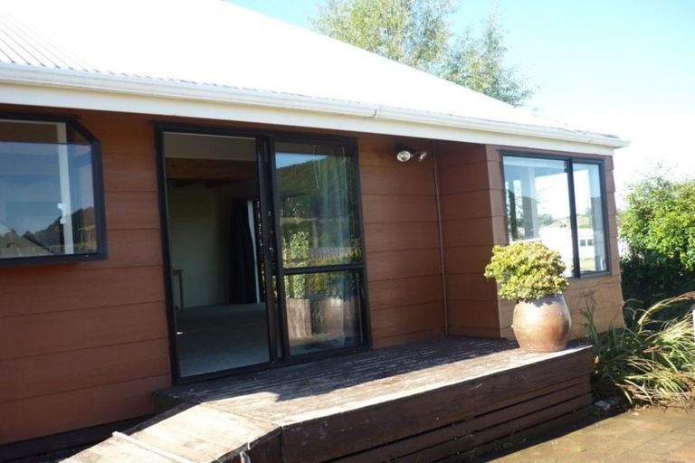 Photo of property in 38a George Street, Hikurangi, 0114
