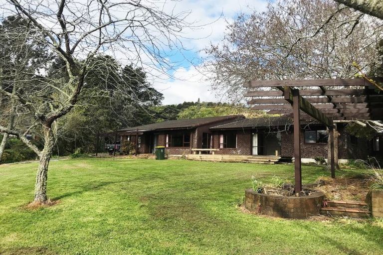 Photo of property in 87 Browns Lane, Flat Bush, Auckland, 2016