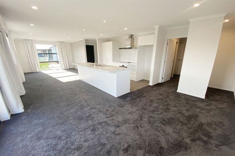 Photo of property in 7 Rusbatch Lane, Belfast, Christchurch, 8051