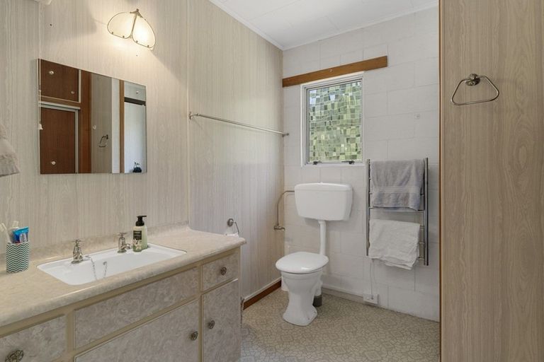 Photo of property in 15 Ngaio Street, Otaki Beach, Otaki, 5512