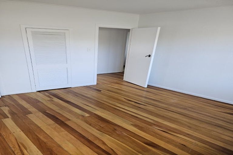 Photo of property in 84a Kaurilands Road, Titirangi, Auckland, 0604