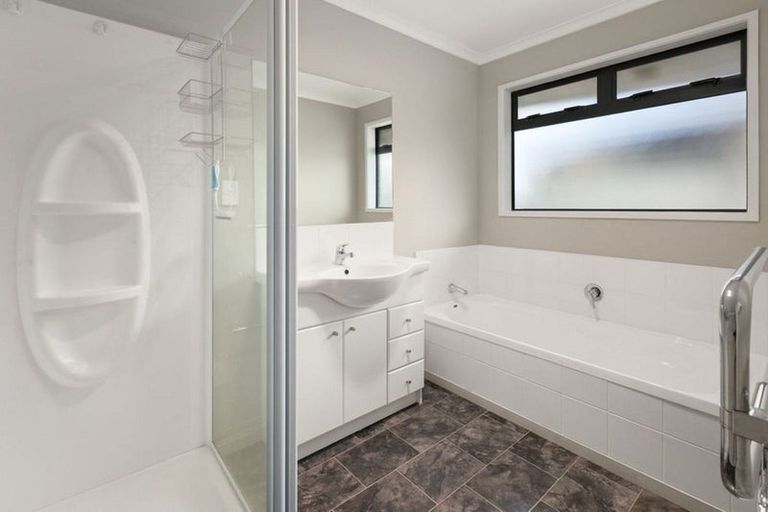 Photo of property in 14 Hoggard Place, Katikati, 3129