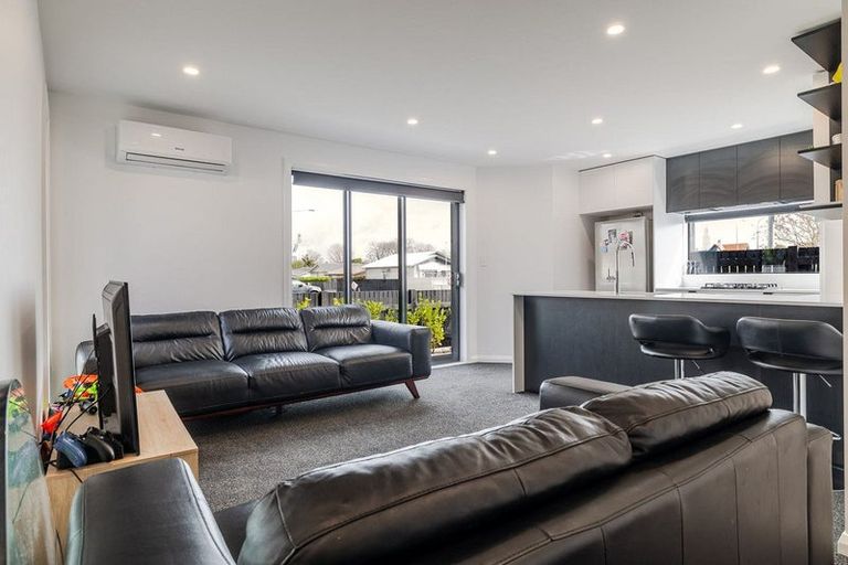 Photo of property in 83 Victoria Avenue, Palmerston North, 4410