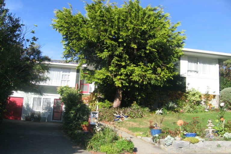 Photo of property in 10 Charthouse Lane, Whitby, Porirua, 5024