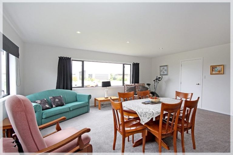 Photo of property in 4 Oxnam Place, Foxton Beach, Foxton, 4815