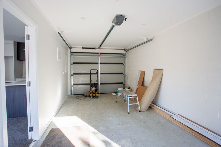 Photo of property in 10 Van Baarle Close, Carterton, 5713