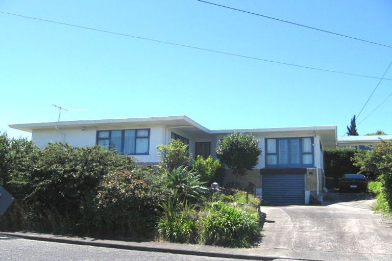 Photo of property in 8 Sudan Avenue, Milford, Auckland, 0620