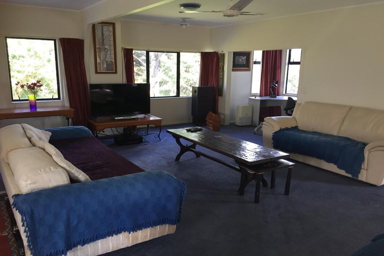 Photo of property in 1236 Whangaparaoa Road, Gulf Harbour, Whangaparaoa, 0930