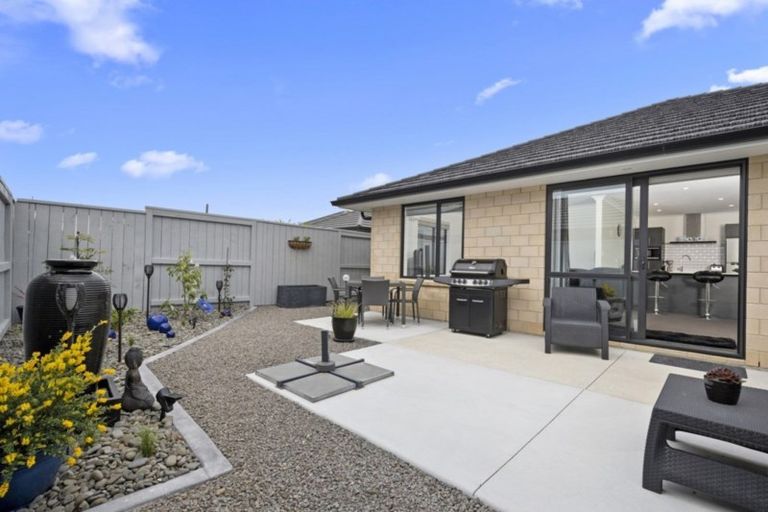Photo of property in 12 Cupples Street, Papamoa Beach, Papamoa, 3118