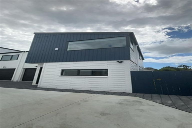Photo of property in 106c Fisher Parade, Sunnyhills, Auckland, 2010