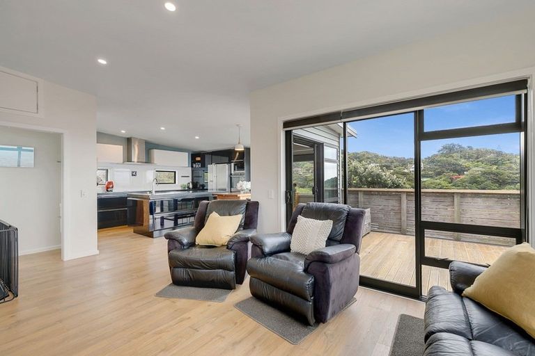 Photo of property in 7a Haunui Way, Pukerua Bay, 5026