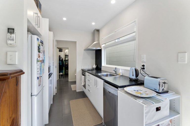 Photo of property in 37 Callender Terrace, Paraparaumu Beach, Paraparaumu, 5032