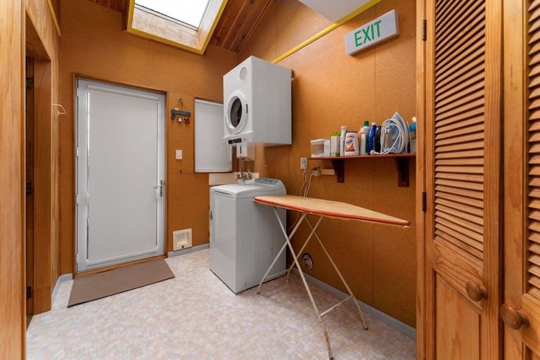 Photo of property in 4 Atua Street, Waikanae Beach, Waikanae, 5036