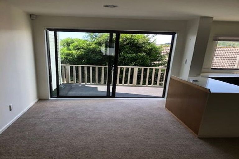 Photo of property in 11 Gordon Place, Newtown, Wellington, 6021