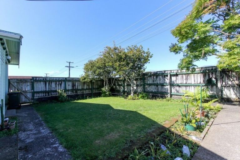 Photo of property in 141 Lemon Street, Strandon, New Plymouth, 4312