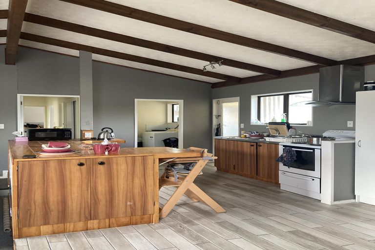 Photo of property in 75 Peacockes Road, Fitzroy, Hamilton, 3206