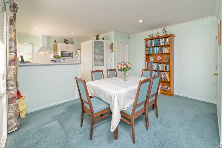 Photo of property in 21 Castlemaine Close, Dannemora, Auckland, 2016