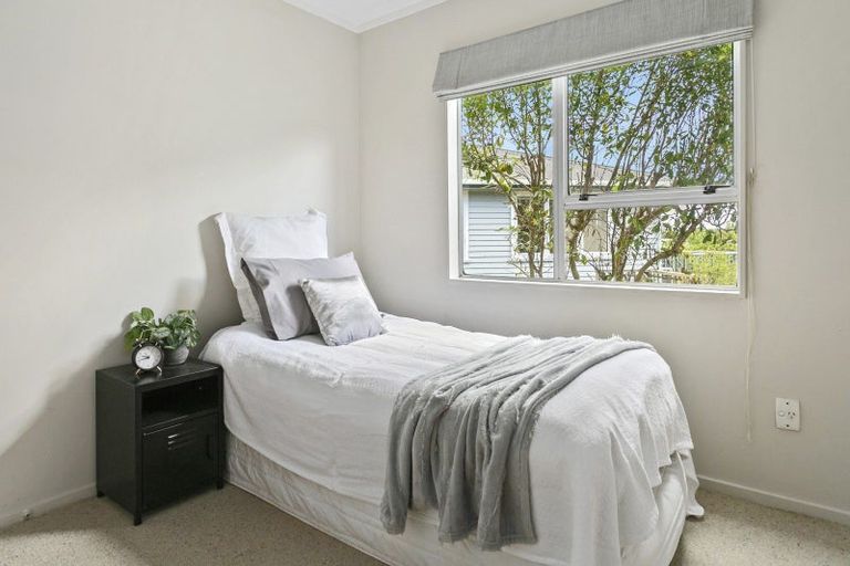 Photo of property in 2/23 Kiddle Drive, Hilltop, Taupo, 3330