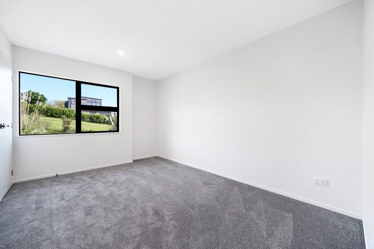 Photo of property in 4 Pleasant Way, Matakatia, Whangaparaoa, 0930