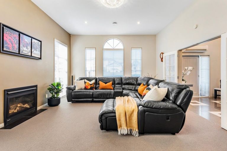 Photo of property in 20 Kunzea Place, Greenhithe, Auckland, 0632