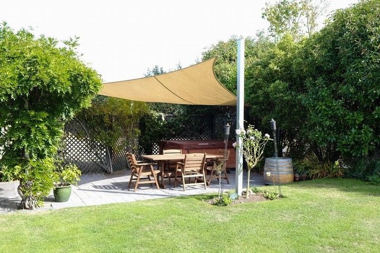 Photo of property in 866 Glasnevin Road, Glasnevin, Amberley, 7483