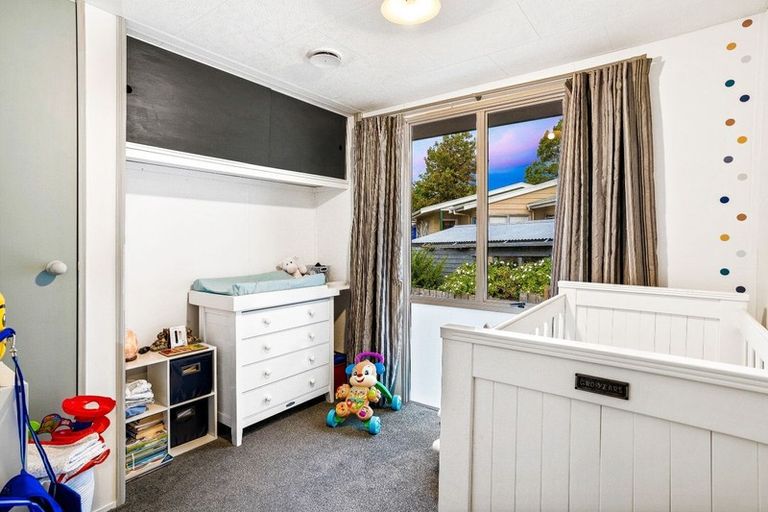 Photo of property in 11 Beauchamp Drive, Massey, Auckland, 0614