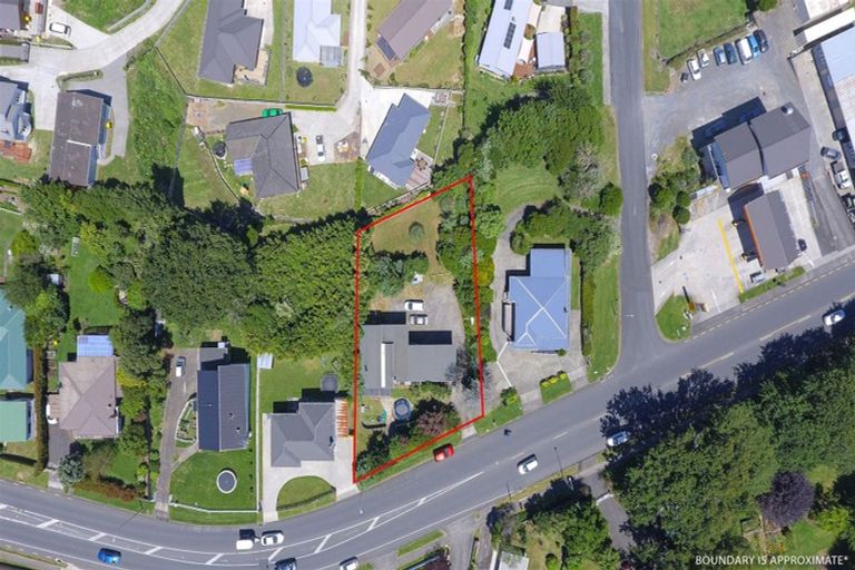 Photo of property in 39 Kitchener Road, Waiuku, 2123