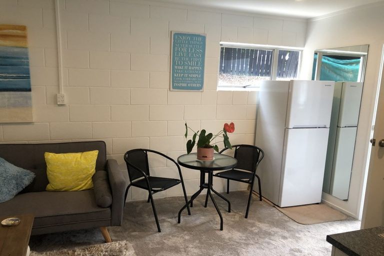 Photo of property in 591 Whangaparaoa Road, Stanmore Bay, Whangaparaoa, 0932