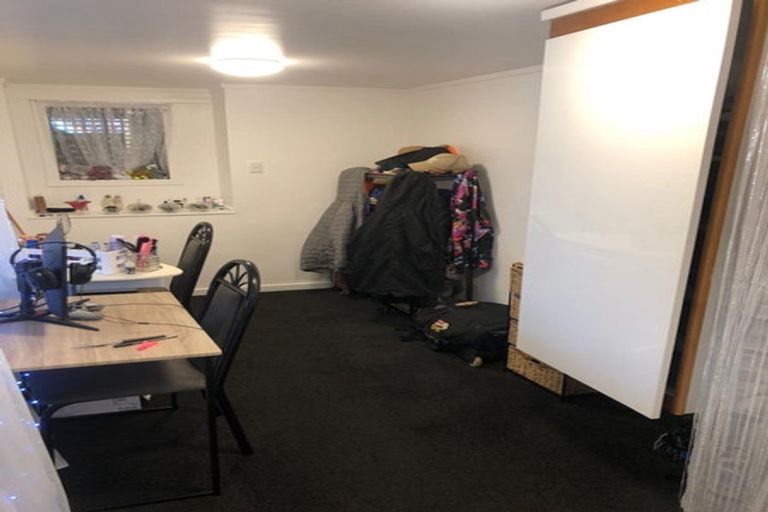 Photo of property in 113 Akaroa Drive, Maupuia, Wellington, 6022