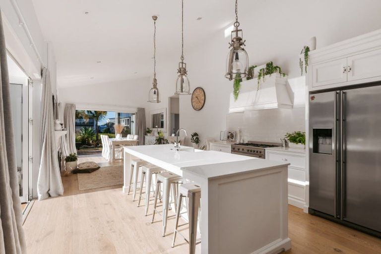 Photo of property in 46 Cassinia Close, Papamoa Beach, Papamoa, 3118