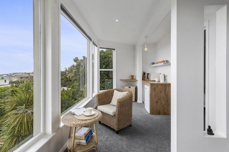 Photo of property in 33 Karepa Street, Brooklyn, Wellington, 6021