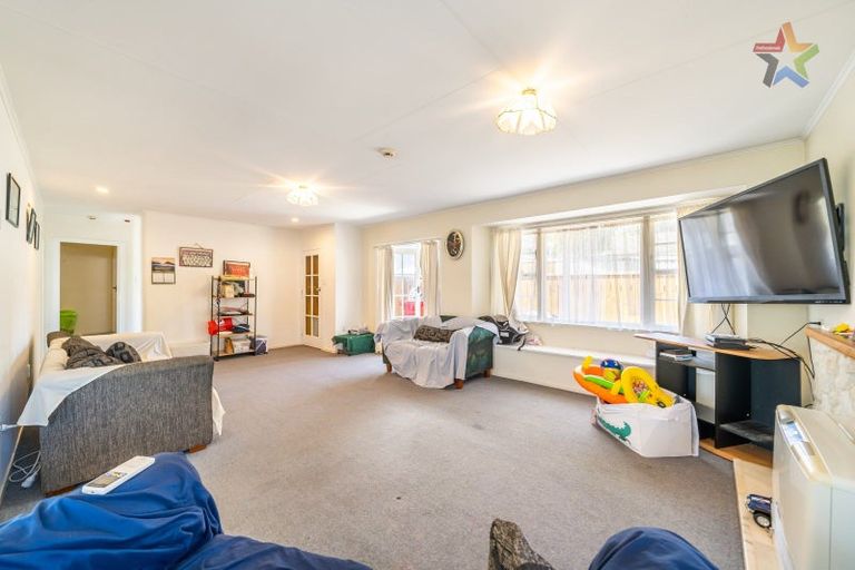 Photo of property in 111 Main Road, Wainuiomata, Lower Hutt, 5014