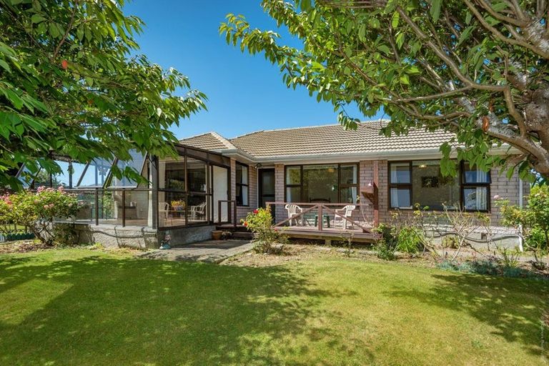 Photo of property in 7 Kingston Place, Bishopdale, Christchurch, 8053
