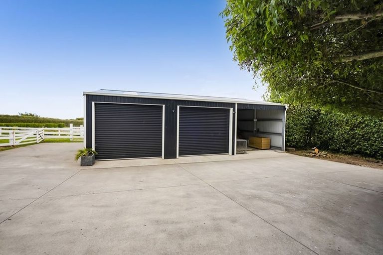 Photo of property in 167 Henwood Road, Paraite, New Plymouth, 4372