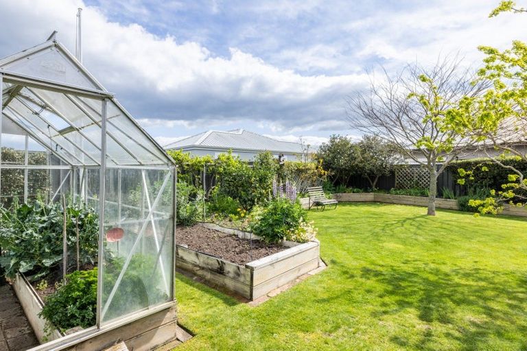 Photo of property in 4 Percy Berry Place, Havelock North, 4130