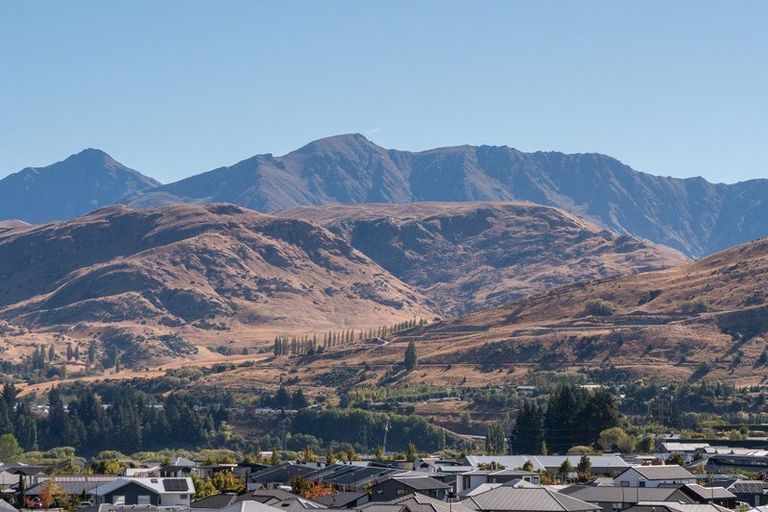 Photo of property in 72 Risinghurst Terrace, Lower Shotover, Queenstown, 9304