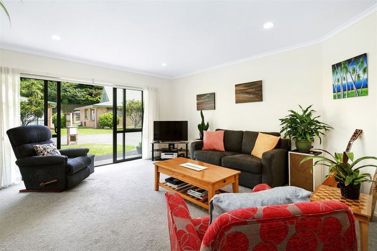Photo of property in Redwood Village, 45/42 Main Road, Tawa, Wellington, 5028