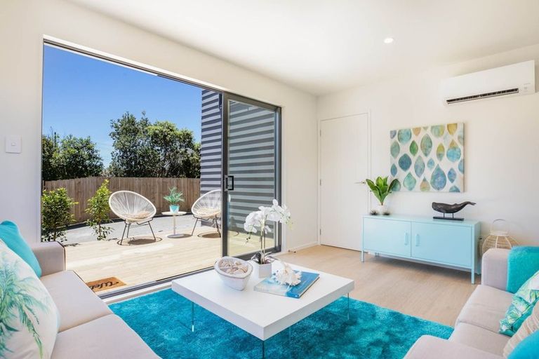 Photo of property in 1/66 Seymour Road, Sunnyvale, Auckland, 0612