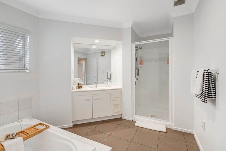 Photo of property in 2/31 Alice Avenue, Orewa, 0931