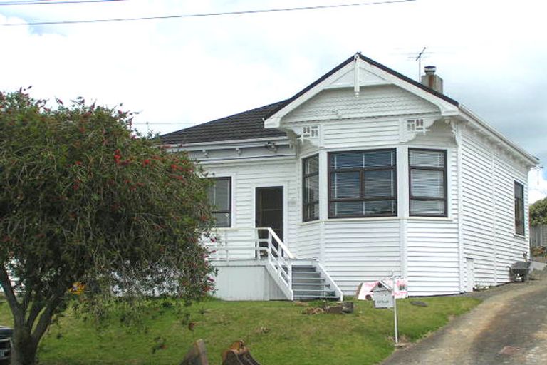 Photo of property in 34 Richmond Avenue, Northcote Point, Auckland, 0627