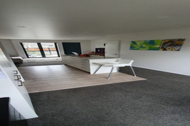 Photo of property in 13/14 Buffon Street, Waltham, Christchurch, 8023