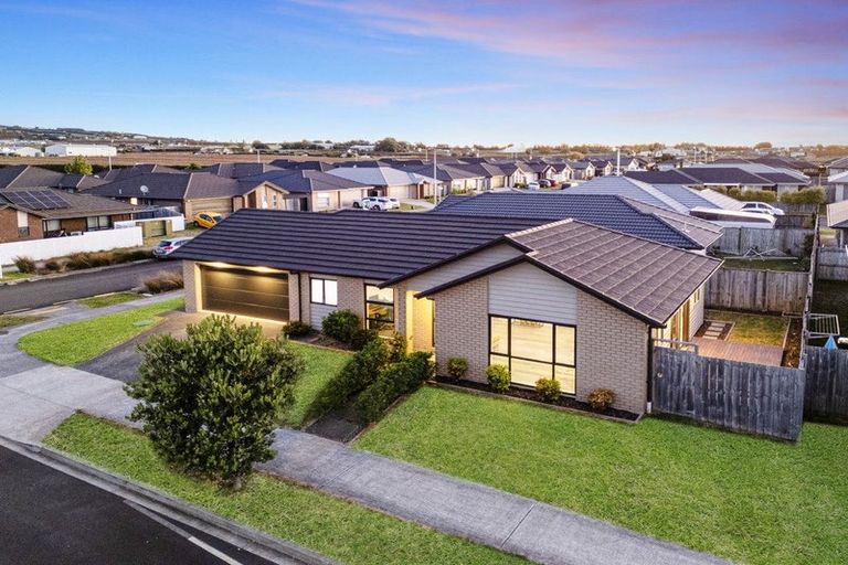 Photo of property in 18 Perla Road, Pukekohe, 2120